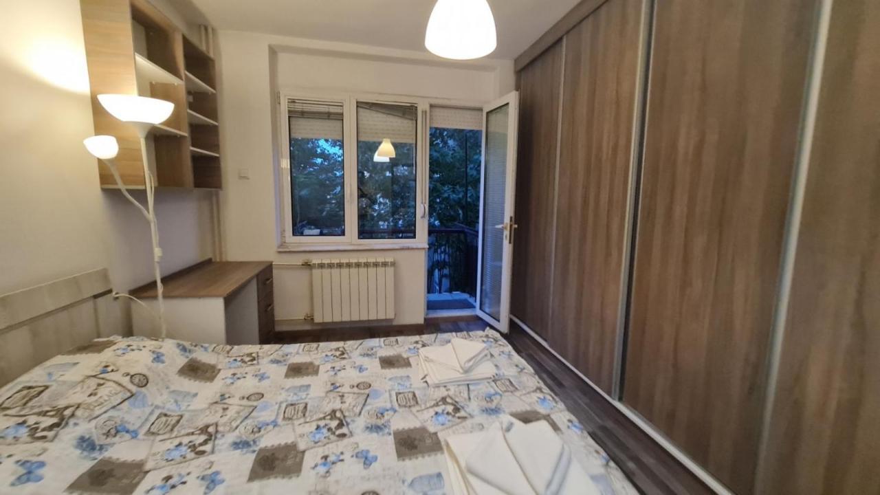 Center Cosy Apartment Skopje Bagian luar foto